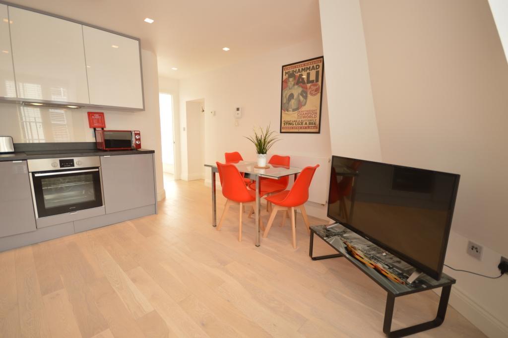 St Anne'S Court By Indigo Flats Apartment London Ngoại thất bức ảnh