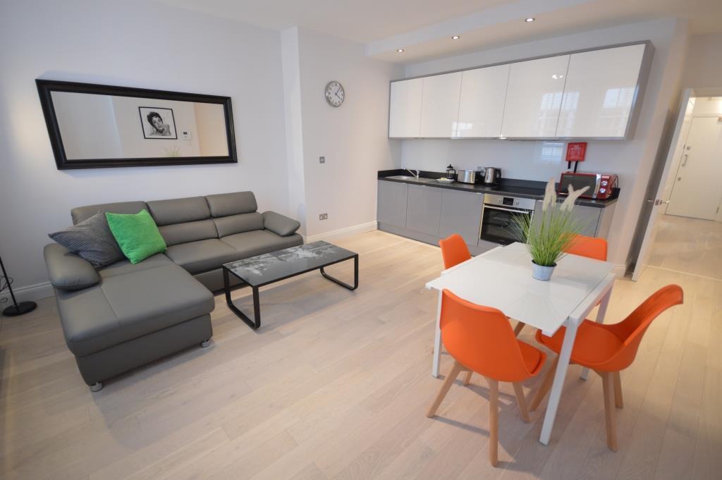 St Anne'S Court By Indigo Flats Apartment London Ngoại thất bức ảnh