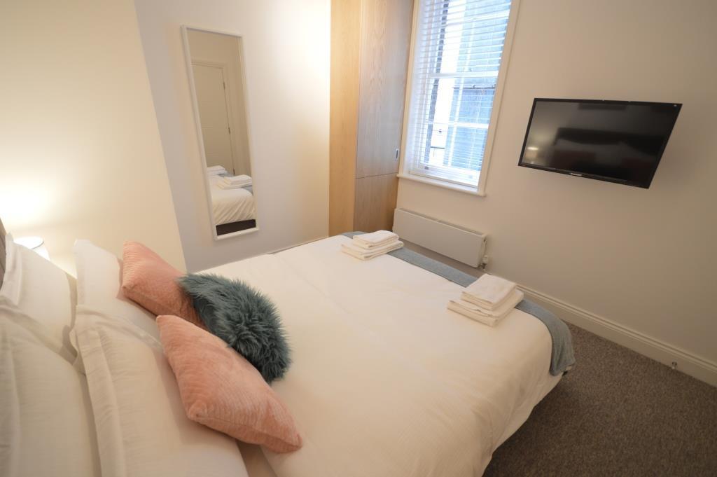 St Anne'S Court By Indigo Flats Apartment London Ngoại thất bức ảnh