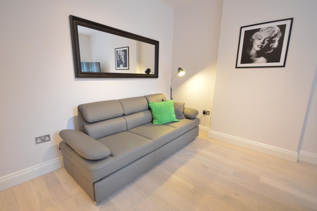 St Anne'S Court By Indigo Flats Apartment London Ngoại thất bức ảnh