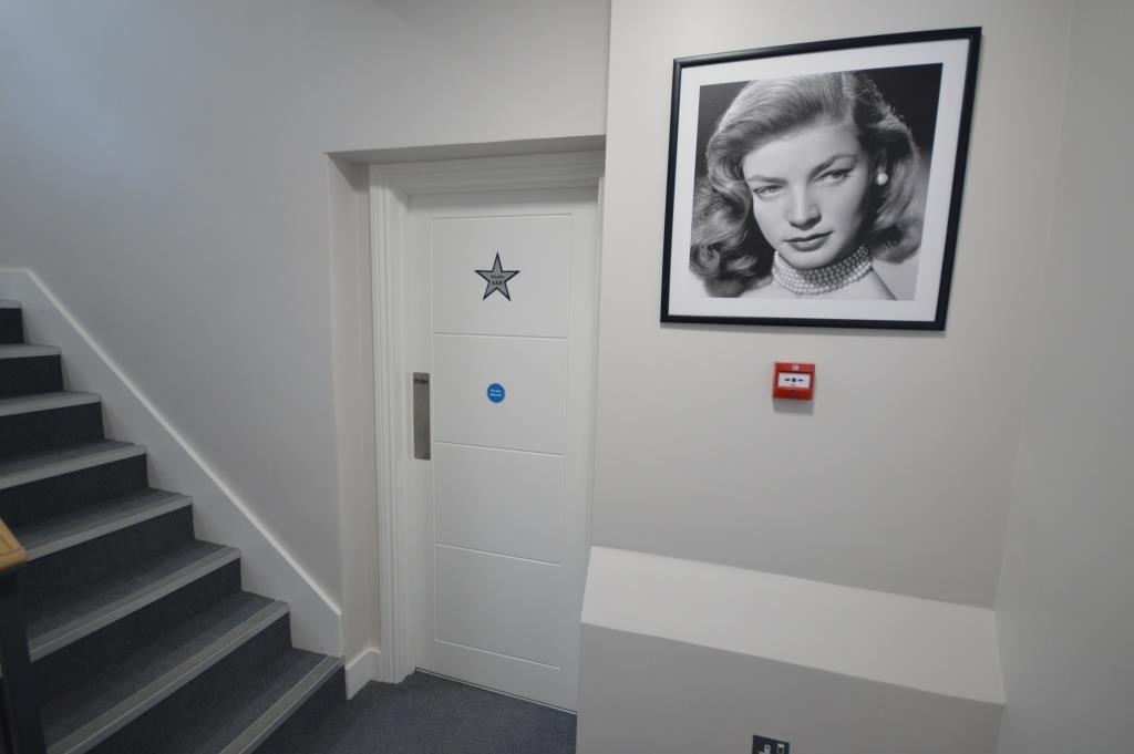 St Anne'S Court By Indigo Flats Apartment London Ngoại thất bức ảnh